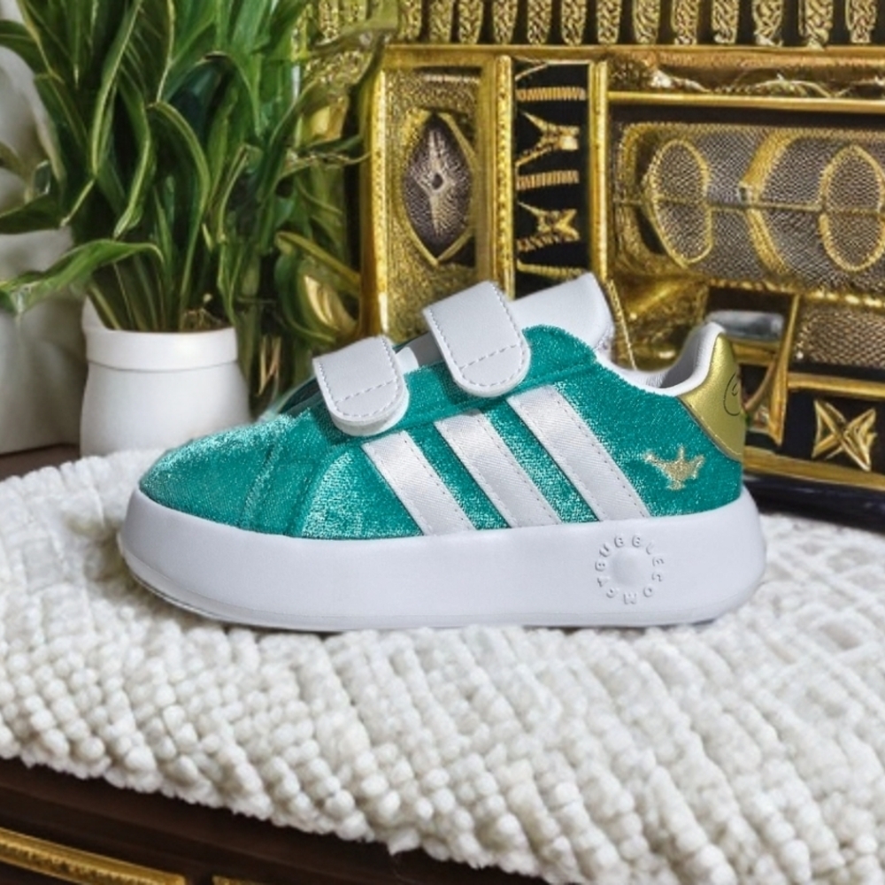 DISNEY PRINCESS JASMINE ADIDAS SIZE 9C